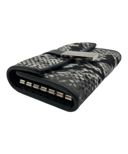 GUCCI（グッチ）GUCCI (グッチ) 6連キーケース ブラック×ホワイトの古着・服飾アイテム