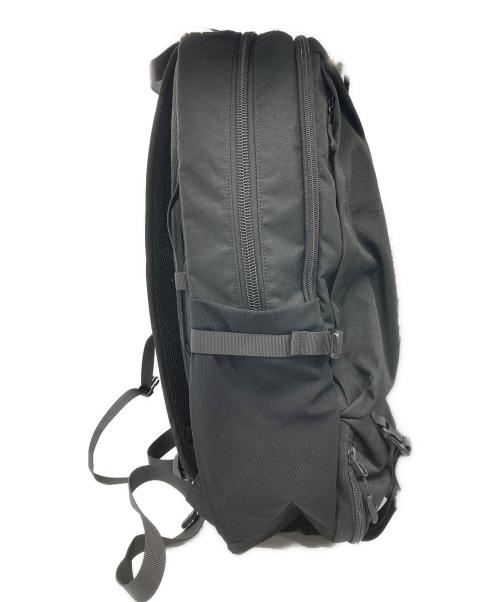 F.C.R.B.（エフシーレアルブリストル）F.C.R.B. (エフシーレアルブリストル) バックパック ブラック×ホワイトの古着・服飾アイテム