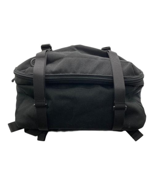 F.C.R.B.（エフシーレアルブリストル）F.C.R.B. (エフシーレアルブリストル) バックパック ブラック×ホワイトの古着・服飾アイテム