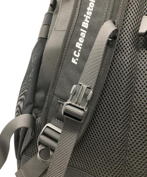 F.C.R.B.（エフシーレアルブリストル）F.C.R.B. (エフシーレアルブリストル) バックパック ブラック×ホワイトの古着・服飾アイテム