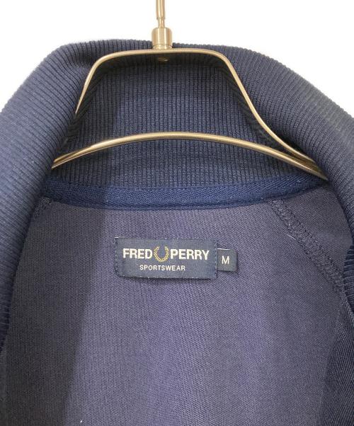 FRED PERRY（フレッドペリー）FRED PERRY (フレッドペリー) トラックジャケット ネイビー サイズ:Mサイズの古着・服飾アイテム