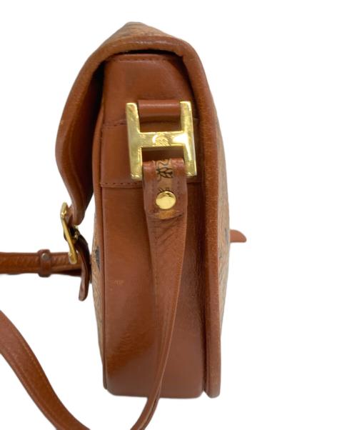 MCM（エムシーエム）MCM (エムシーエム) ショルダーバッグ ブラウンの古着・服飾アイテム