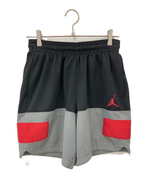NIKE（ナイキ）NIKE (ナイキ) ハーフパンツ ブラック×グレー サイズ:Lの古着・服飾アイテム