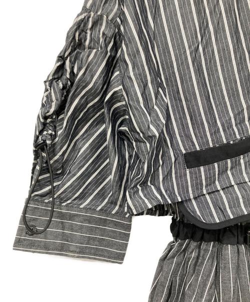 AULA AILA（アウラアイラ）AULA AILA (アウラアイラ) 長袖ジップワンピース ホワイト×ブラック サイズ:Sサイズの古着・服飾アイテム