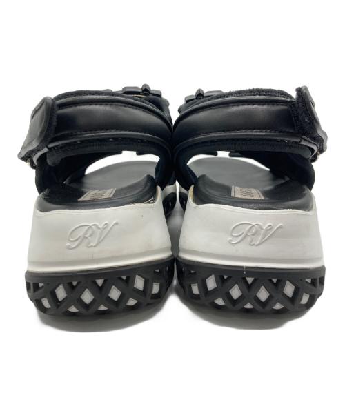 Roger Vivier（ロジェ ヴィヴィエ）Roger Vivier (ロジェ ヴィヴィエ) スポーツサンダル ブラック×ホワイト サイズ:24.5cmの古着・服飾アイテム