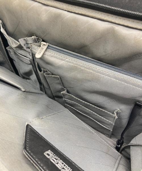 ZERO HALLIBURTON（ゼロ ハリバートン）ZERO HALLIBURTON (ゼロ ハリバートン) ブリーフケース ブラックの古着・服飾アイテム