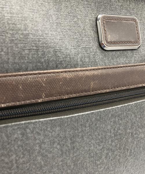 TUMI（トゥミ）TUMI (トゥミ) ALPHA2 グレー×ブラウンの古着・服飾アイテム