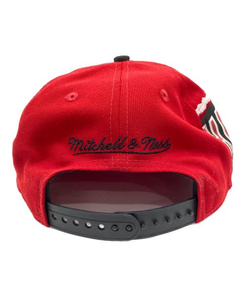 MITCHELL & NESS（ミッチェルアンドネス）MITCHELL & NESS (ミッチェルアンドネス) キャップ レッド×ブラックの古着・服飾アイテム