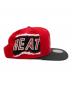 中古・古着 MITCHELL & NESS (ミッチェルアンドネス) キャップ レッド×ブラック：3500円