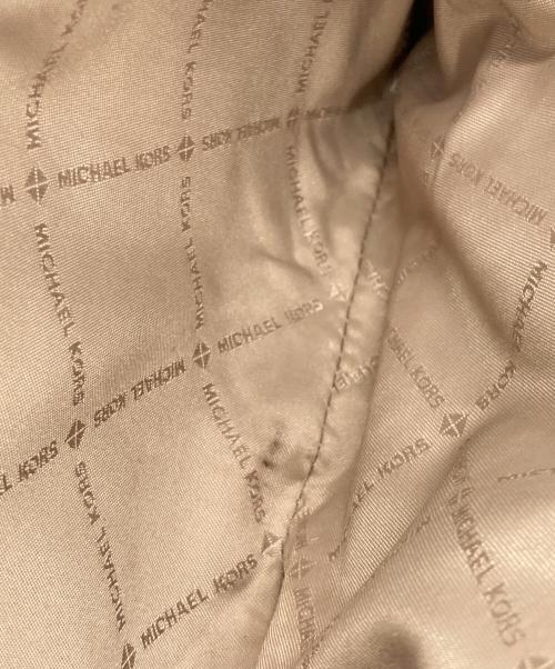 MICHAEL KORS（マイケル・コース）MICHAEL KORS (マイケルコース) ショルダーバッグ ベージュ×ブラウンの古着・服飾アイテム
