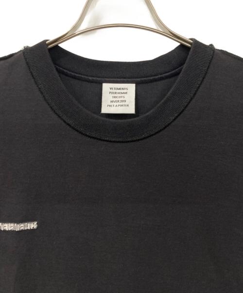 VETEMENTS（ヴェトモン）VETEMENTS (ヴェトモン) 半袖カットソー ブラック サイズ:Mサイズの古着・服飾アイテム