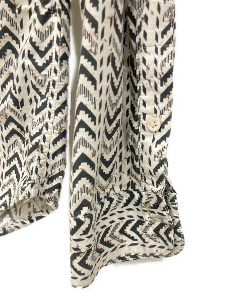 Desigual（デシグアル）Desigual (デシグアル) 総柄シャツ ブラック×ホワイト サイズ:SIZE Sの古着・服飾アイテム