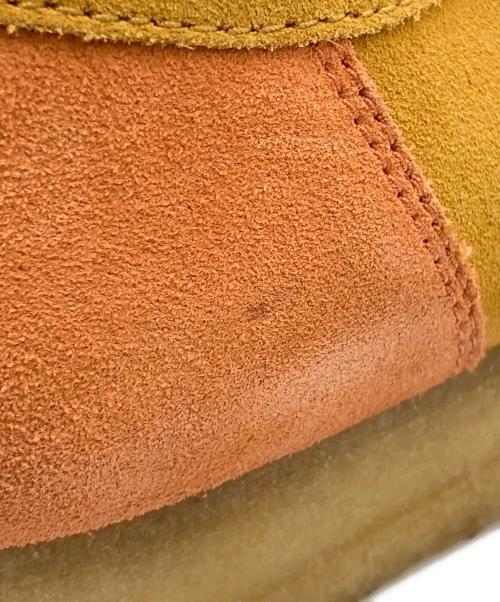 CLARKS（クラークス）CLARKS (クラークス) ワラビーシューズ オレンジ×イエロー サイズ:30の古着・服飾アイテム