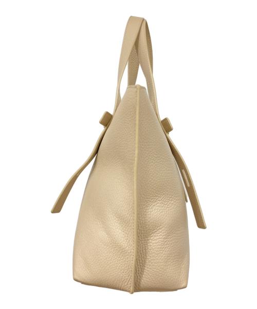 FURLA（フルラ）FURLA (フルラ) レザーハンドバッグ アイボリーの古着・服飾アイテム