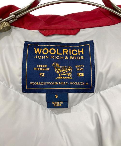 WOOLRICH（ウールリッチ）WOOLRICH (ウールリッチ) ファー付きダウンジャケット レッド サイズ:SIZE Sの古着・服飾アイテム