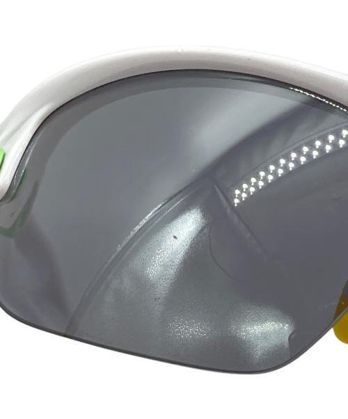 OAKLEY（オークリー）OAKLEY (オークリー) サングラス ホワイト×イエローの古着・服飾アイテム