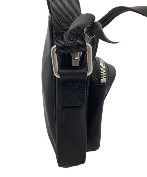 maison kitsune（メゾンキツネ）maison kitsune (メゾンキツネ) ショルダーバッグ ブラック×ホワイトの古着・服飾アイテム