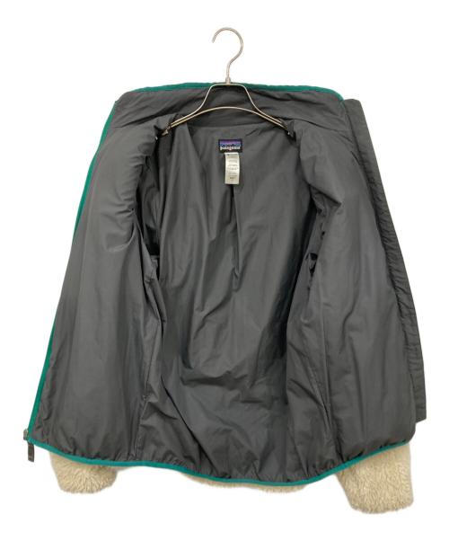 Patagonia（パタゴニア）Patagonia (パタゴニア) CLASSIC RETRO-X CARDIGAN ホワイト×グリーン サイズ:SIZE Sの古着・服飾アイテム