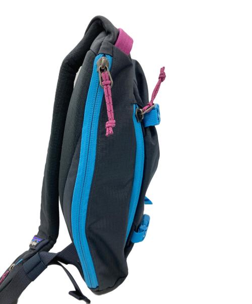 Patagonia（パタゴニア）Patagonia (パタゴニア) ボディーバッグ ネイビー×パープルの古着・服飾アイテム