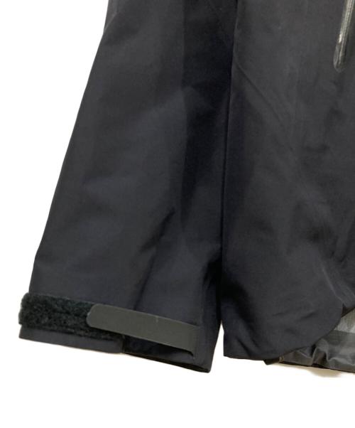 ARC'TERYX（アークテリクス）ARC'TERYX (アークテリクス) Beta LT Jacket ブラック×グレー サイズ:Lサイズの古着・服飾アイテム