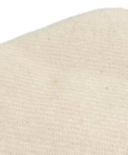 Vivienne Westwood（ヴィヴィアンウエストウッド）Vivienne Westwood (ヴィヴィアンウエストウッド) マフラー ホワイトの古着・服飾アイテム