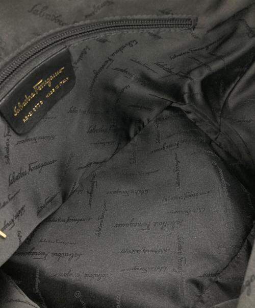 Salvatore Ferragamo（サルヴァトーレ フェラガモ）Salvatore Ferragamo (サルヴァトーレ フェラガモ) ワンショルダーバッグ ブラックの古着・服飾アイテム