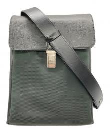 LOUIS VUITTON（ルイ ヴィトン）の古着「タイガ サラトヴPM」｜ブラック×グリーン