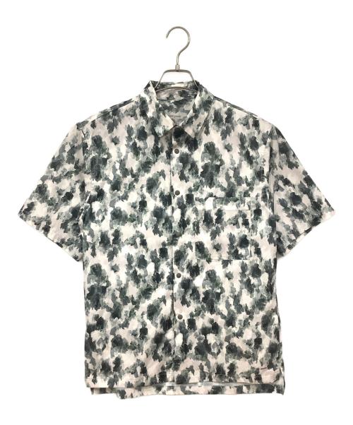 Snow peak（スノーピーク）Snow peak (スノーピーク) Printed Breathable Quick Dry Shirt ホワイト×グリーン サイズ:Mサイズの古着・服飾アイテム