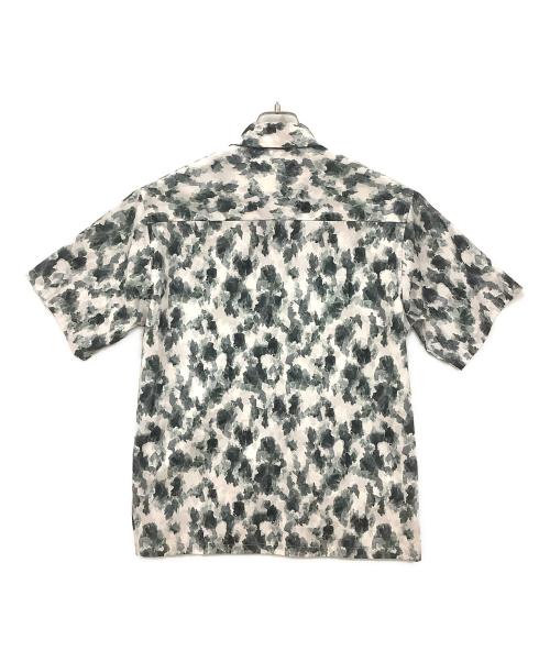 Snow peak（スノーピーク）Snow peak (スノーピーク) Printed Breathable Quick Dry Shirt ホワイト×グリーン サイズ:Mサイズの古着・服飾アイテム