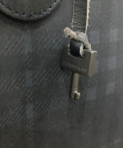 BURBERRY（バーバリー）BURBERRY (バーバリー) ボストンバッグ ブラック×ネイビーの古着・服飾アイテム