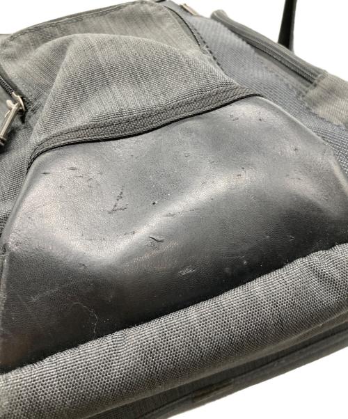 TUMI（トゥミ）TUMI (トゥミ) PC収納リュック ブラック×グレーの古着・服飾アイテム