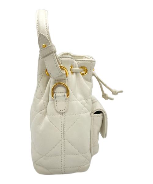 Christian Dior（クリスチャン ディオール）Christian Dior (クリスチャン ディオール) バケットバッグスモール ホワイト×ゴールドの古着・服飾アイテム