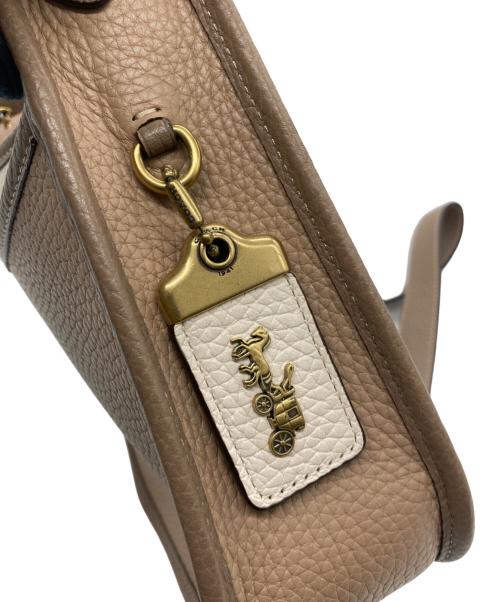 COACH（コーチ）COACH (コーチ) クロスボディバッグ ブラウンの古着・服飾アイテム