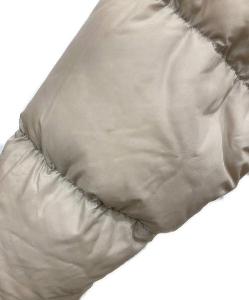 mont-bell（モンベル）mont-bell (モンベル) ダウンジャケット ベージュ サイズ:Mの古着・服飾アイテム