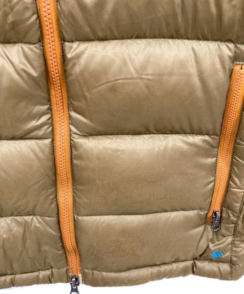 Columbia（コロンビア）Columbia (コロンビア) ダウンジャケット ベージュ サイズ:Mの古着・服飾アイテム