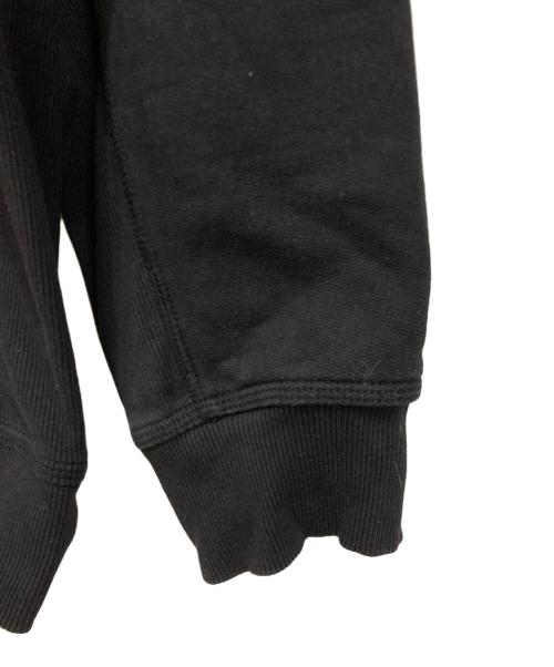 CarHartt（カーハート）CarHartt (カーハート) プルオーバーパーカー ブラック サイズ:XLサイズの古着・服飾アイテム