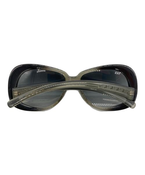 VERSACE（ヴェルサーチェ）VERSACE (ヴェルサーチェ) サングラス グリーン×ブラックの古着・服飾アイテム