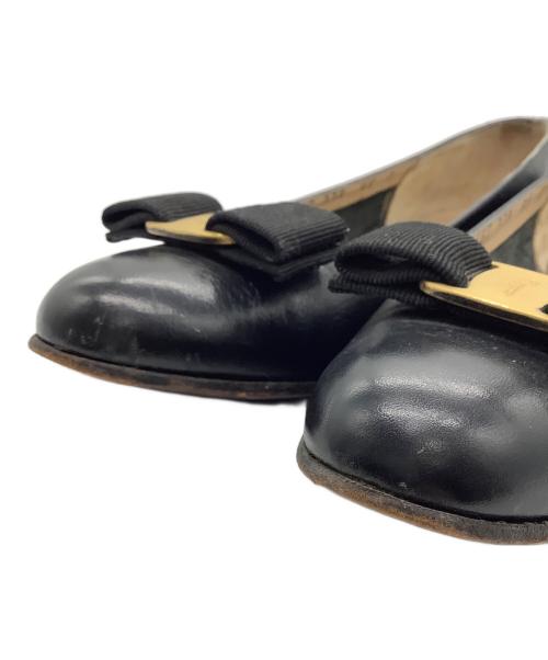 Salvatore Ferragamo（サルヴァトーレ フェラガモ）Salvatore Ferragamo (サルヴァトーレ フェラガモ) パンプス ブラック サイズ:6 1/2の古着・服飾アイテム