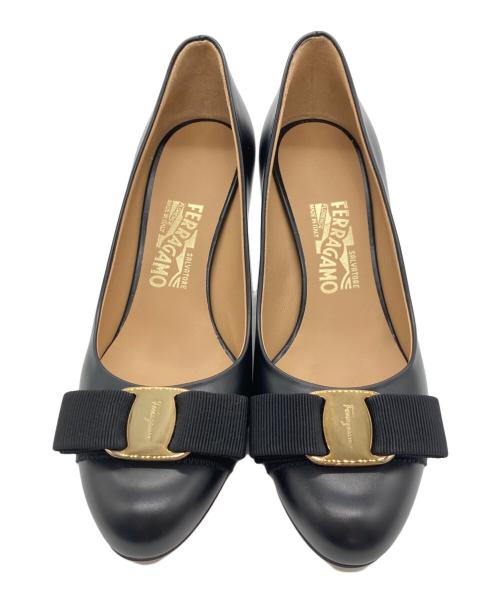 Salvatore Ferragamo（サルヴァトーレ フェラガモ）Salvatore Ferragamo (サルヴァトーレ フェラガモ) ヒールパンプス ブラック サイズ:6 1/2の古着・服飾アイテム