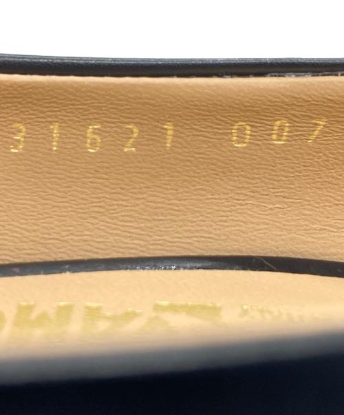Salvatore Ferragamo（サルヴァトーレ フェラガモ）Salvatore Ferragamo (サルヴァトーレ フェラガモ) ヒールパンプス ブラック サイズ:6 1/2の古着・服飾アイテム