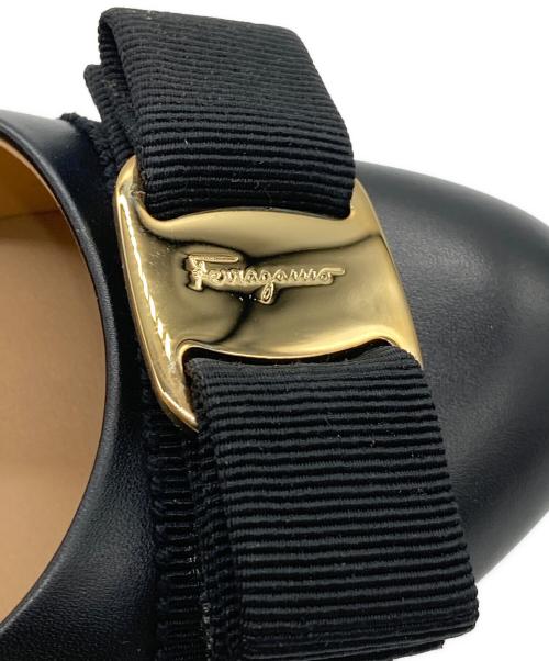 Salvatore Ferragamo（サルヴァトーレ フェラガモ）Salvatore Ferragamo (サルヴァトーレ フェラガモ) ヒールパンプス ブラック サイズ:6 1/2の古着・服飾アイテム