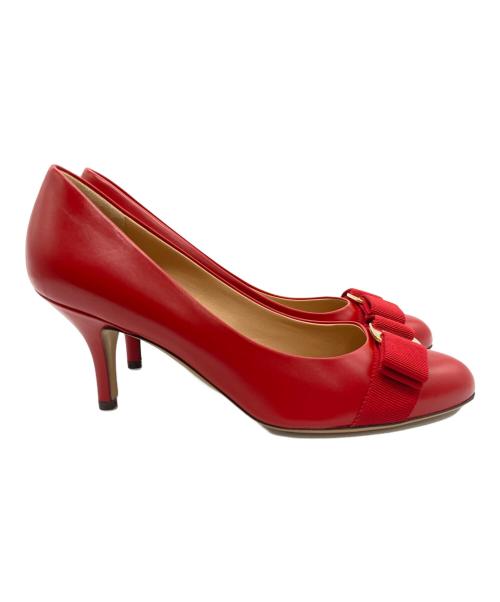 Salvatore Ferragamo（サルヴァトーレ フェラガモ）Salvatore Ferragamo (サルヴァトーレ フェラガモ) ヒールパンプス レッド サイズ:6 1/2の古着・服飾アイテム