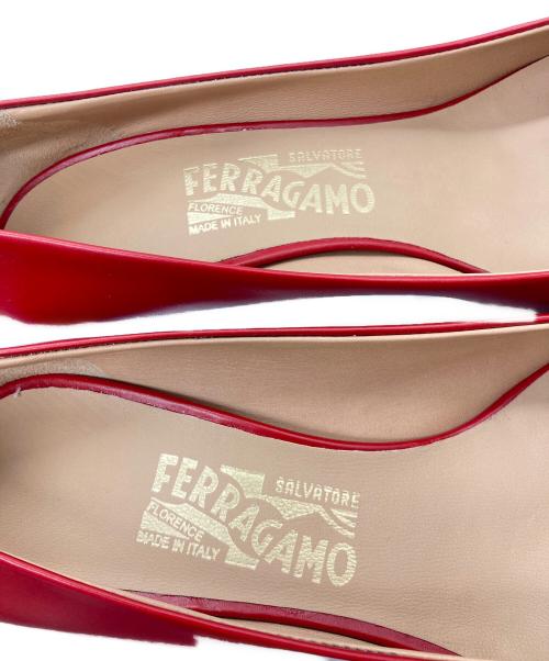 Salvatore Ferragamo（サルヴァトーレ フェラガモ）Salvatore Ferragamo (サルヴァトーレ フェラガモ) ヒールパンプス レッド サイズ:6 1/2の古着・服飾アイテム