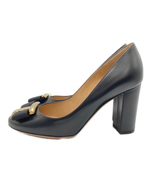 Salvatore Ferragamo（サルヴァトーレ フェラガモ）Salvatore Ferragamo (サルヴァトーレ フェラガモ) ヒールパンプス ブラック サイズ:6 1/2の古着・服飾アイテム