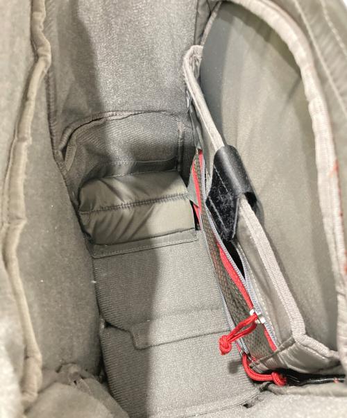 HAKUBA（ハクバ）HAKUBA (ハクバ) カメラリュック レッドの古着・服飾アイテム