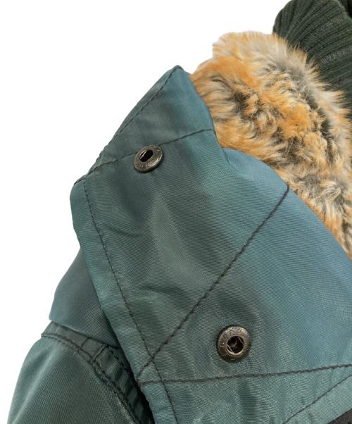 AVIREX（アヴィレックス）AVIREX (アヴィレックス) フライトジャケット カーキ サイズ:Mサイズの古着・服飾アイテム