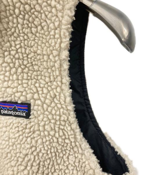 Patagonia（パタゴニア）Patagonia (パタゴニア) ボアベスト ベージュ×グリーン サイズ:XSの古着・服飾アイテム