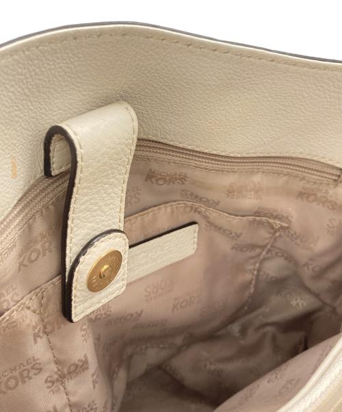MICHAEL KORS（マイケル・コース）MICHAEL KORS (マイケル・コース) 2WAYバッグ グレーの古着・服飾アイテム