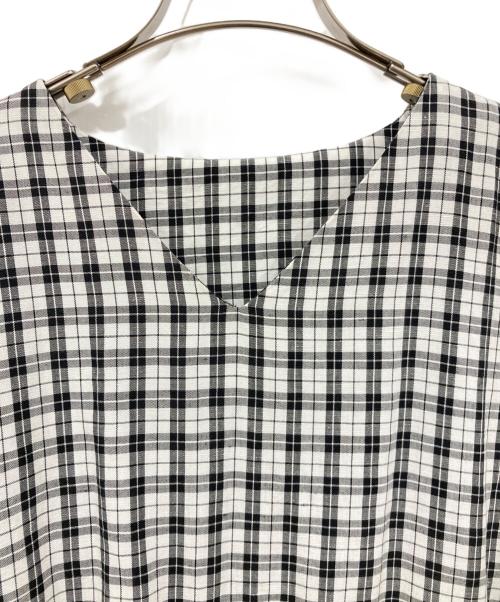 Mila Owen（ミラオーウェン）Mila Owen (ミラオーウェン) 長袖ワンピース ブラック×ホワイト 未使用品の古着・服飾アイテム