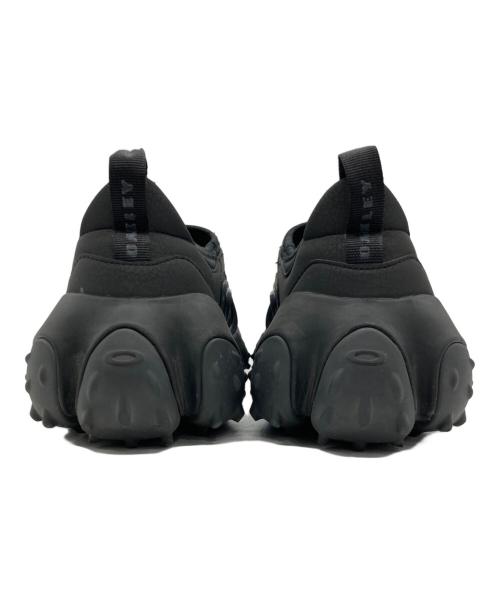 OAKLEY（オークリー）OAKLEY (オークリー) スニーカー ブラック サイズ:27cmの古着・服飾アイテム